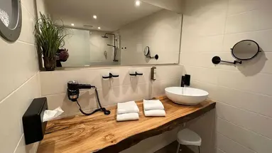 Alpina Lodge Hotel
