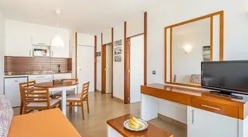 Altair Apartments