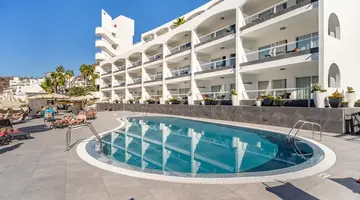 Altair Apartments