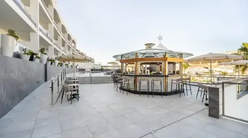 Altair Apartments