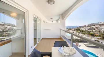 Altair Apartments