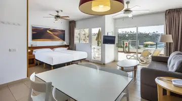 Altamadores Hotel
