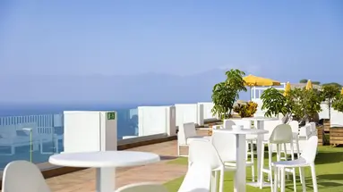 Altamadores Hotel