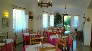 ALTIS HOTEL