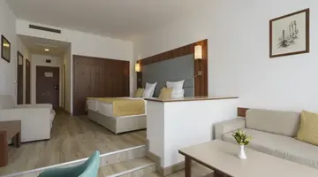 Alua Helios Bay