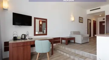Alua Helios Bay