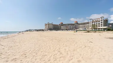 Alua Helios Bay