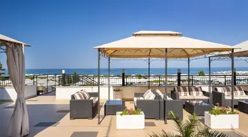 Alua Helios Bay