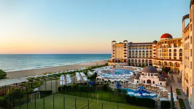 Alua Helios Bay