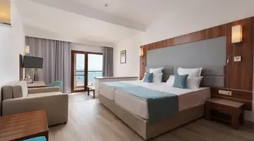 Alua Helios Bay