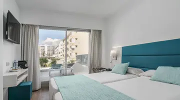 Alua Leo