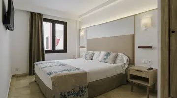 ALUA SUITES LAS ROCAS