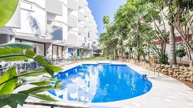 Alua Sun Lago Rojo
