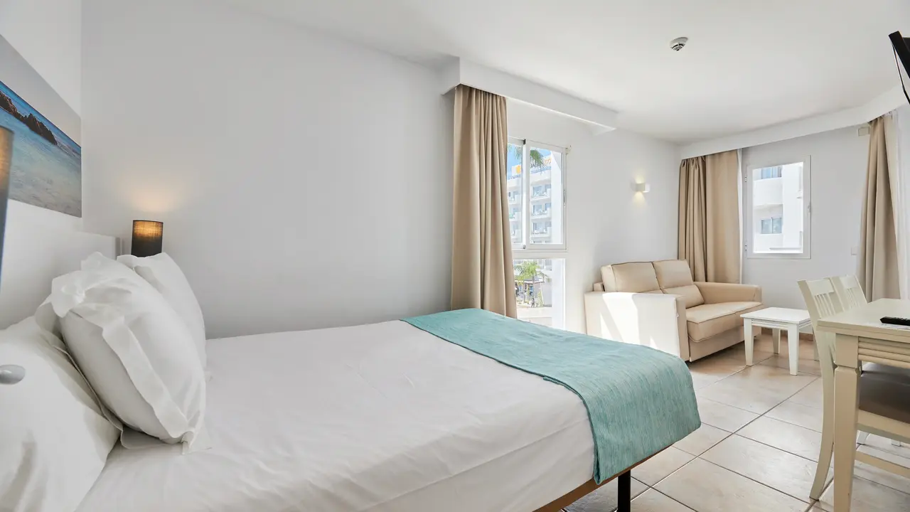AluaSun Continental Park Hotel & Apartments
