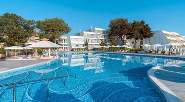 AluaSun Helios Beach