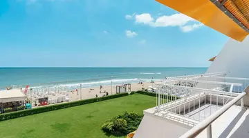 AluaSun Helios Beach