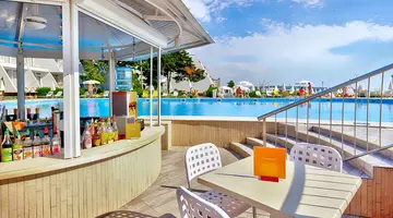 AluaSun Helios Beach