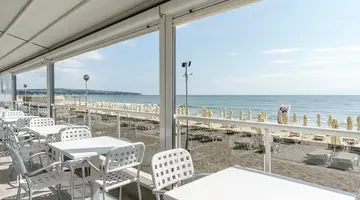 AluaSun Helios Beach