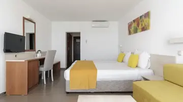AluaSun Helios Beach