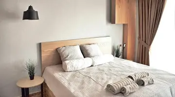 Alvin Comfort Hotel
