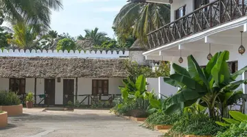 AMAAN BEACH BUNGALOWS