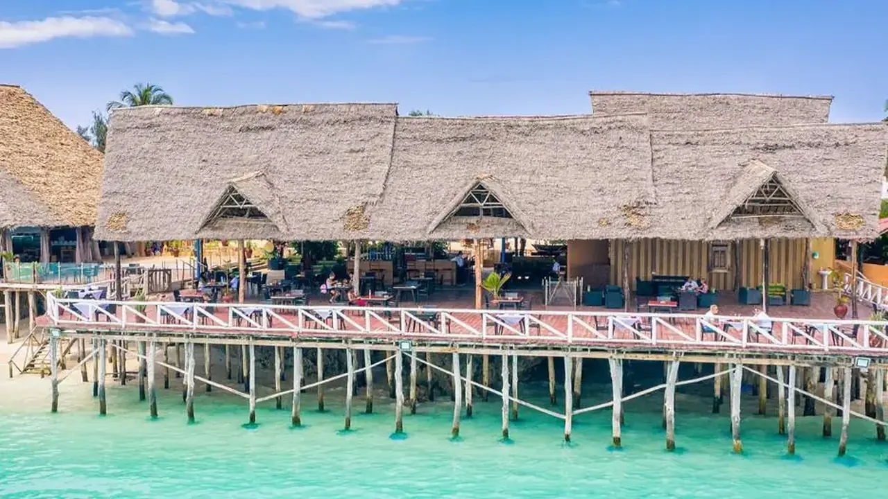 AMAAN BEACH BUNGALOWS