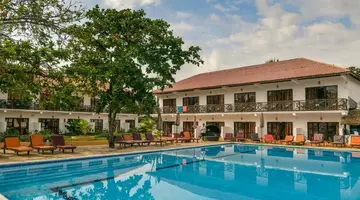 AMAAN BEACH BUNGALOWS