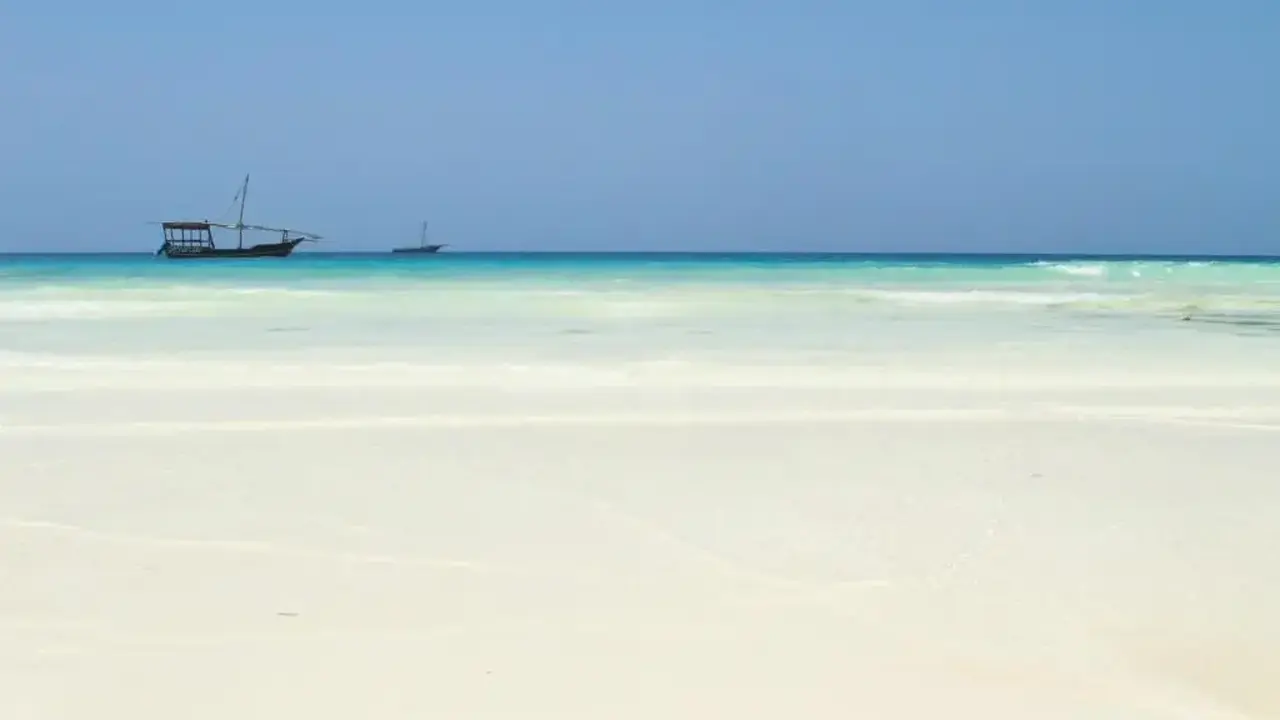 AMAAN BEACH BUNGALOWS