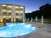 Amalia Apartments and Studios