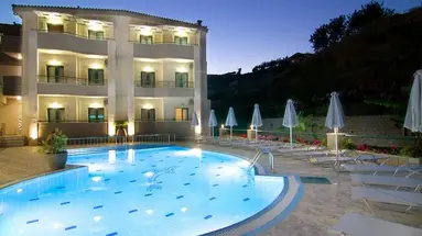 Amalia Apartments and Studios