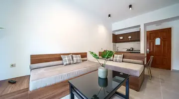 Amalia Apartments and Studios