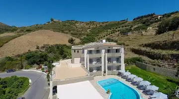 Amalia Apartments and Studios