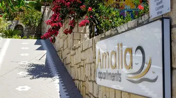 Amalia Apartments and Studios