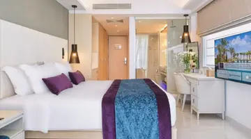 Amanti Hotel