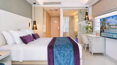 Amanti Hotel