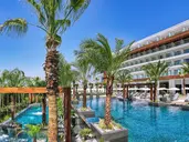 Amanti Hotel