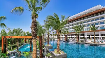 Amanti Hotel