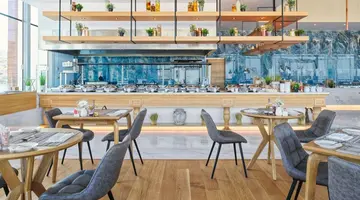 Amanti Hotel