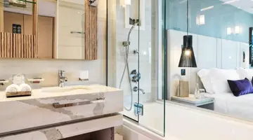 Amanti Hotel
