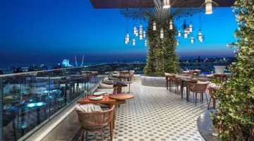 Amanti Hotel