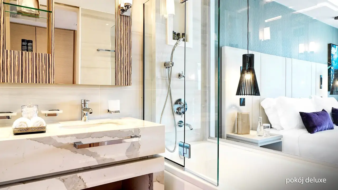 Amanti MadeForTwo Hotels