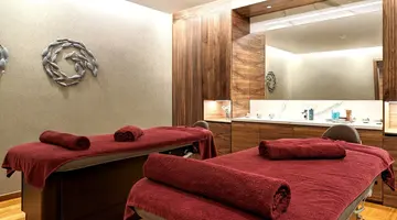 Amanti MadeForTwo Hotels