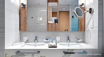 Amanti MadeForTwo Hotels