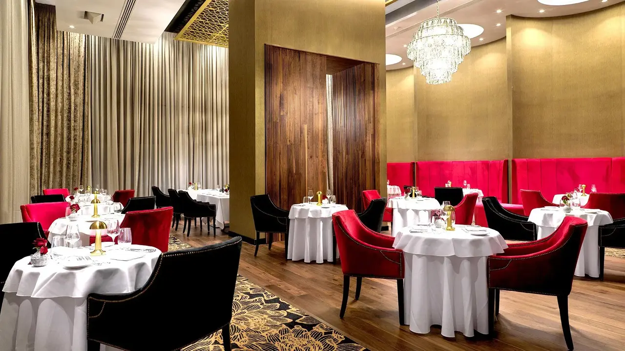 Amanti MadeForTwo Hotels