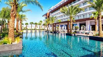 Amanti MadeForTwo Hotels