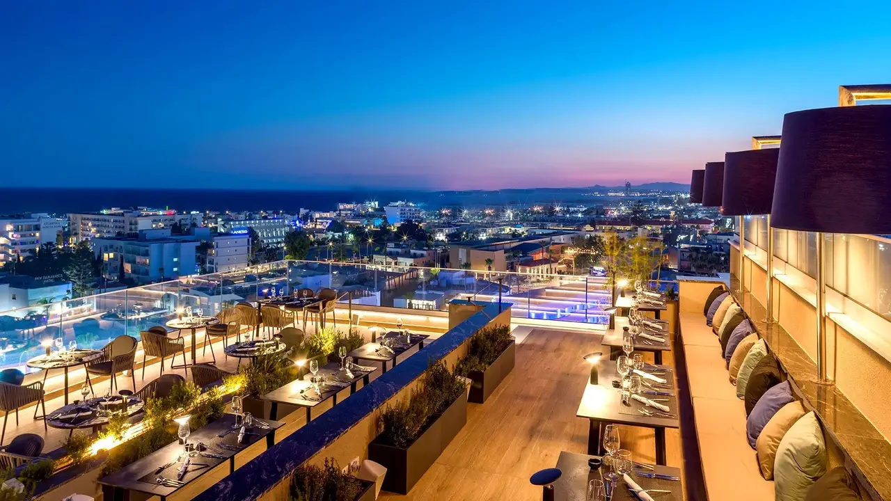 Amanti MadeForTwo Hotels