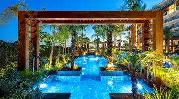 Amanti MadeForTwo Hotels