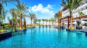 Amanti MadeForTwo Hotels