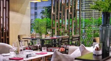 AMARI BANGKOK (ex. AMARI WATERGATE BANGKOK)