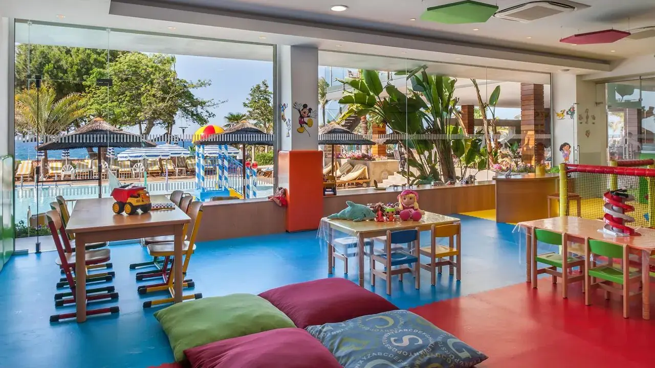 Amathus Beach Hotel Limassol
